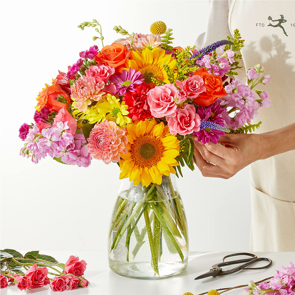 Cue the Confetti - A Florist Original – FARFANS FLOWERS & DECORATIONS LLC, Frederick MD