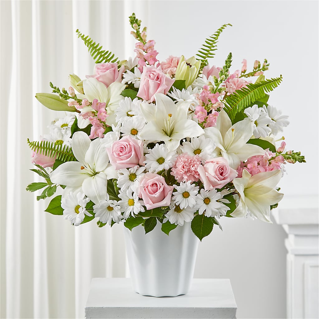 Soft Touch Tabletop Basket – FARFANS FLOWERS & DECORATIONS LLC, Frederick MD