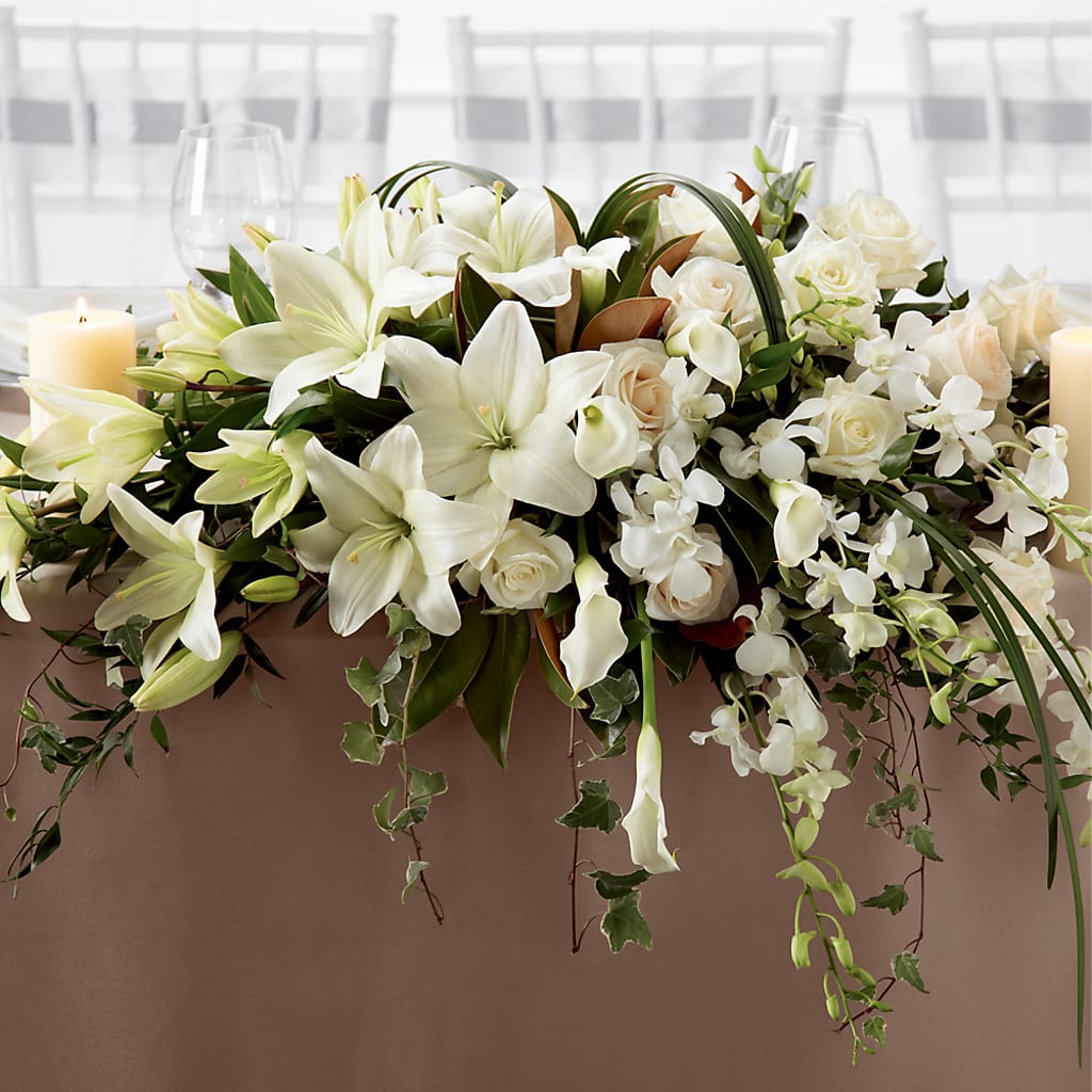 White Linen Arrangement – FARFANS FLOWERS & DECORATIONS LLC, Frederick MD