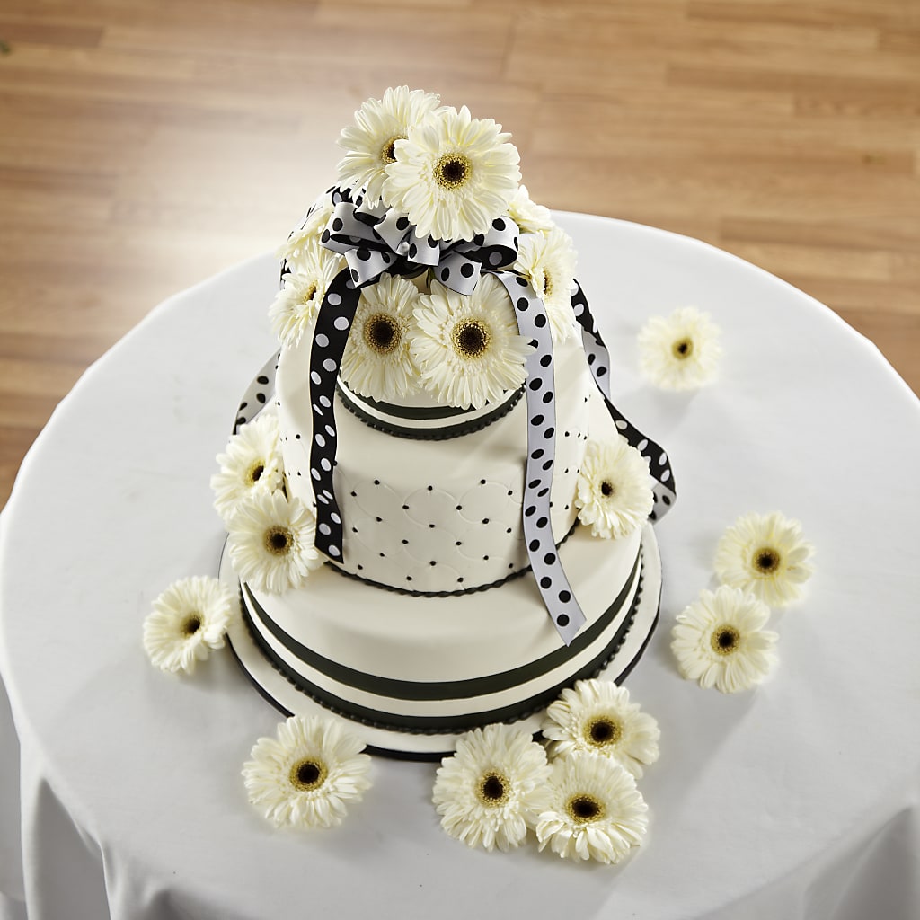 Simple Sophistication Cake Décor – FARFANS FLOWERS & DECORATIONS LLC, Frederick MD