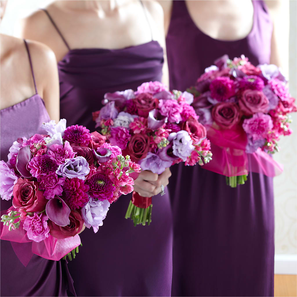 Bridesmaid's Garden Bouquet – FARFANS FLOWERS & DECORATIONS LLC, Frederick MD