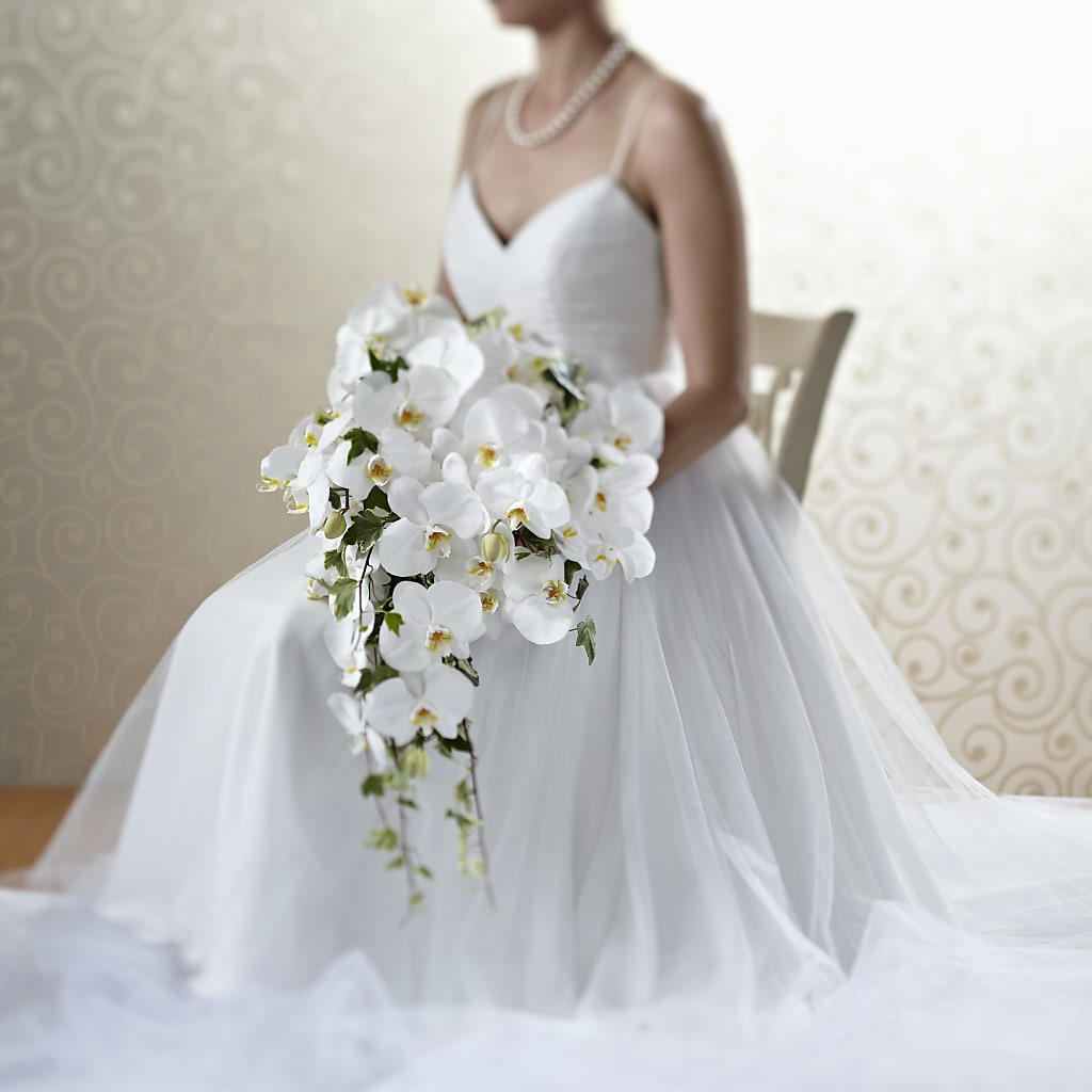 Classic White Bouquet – FARFANS FLOWERS & DECORATIONS LLC, Frederick MD