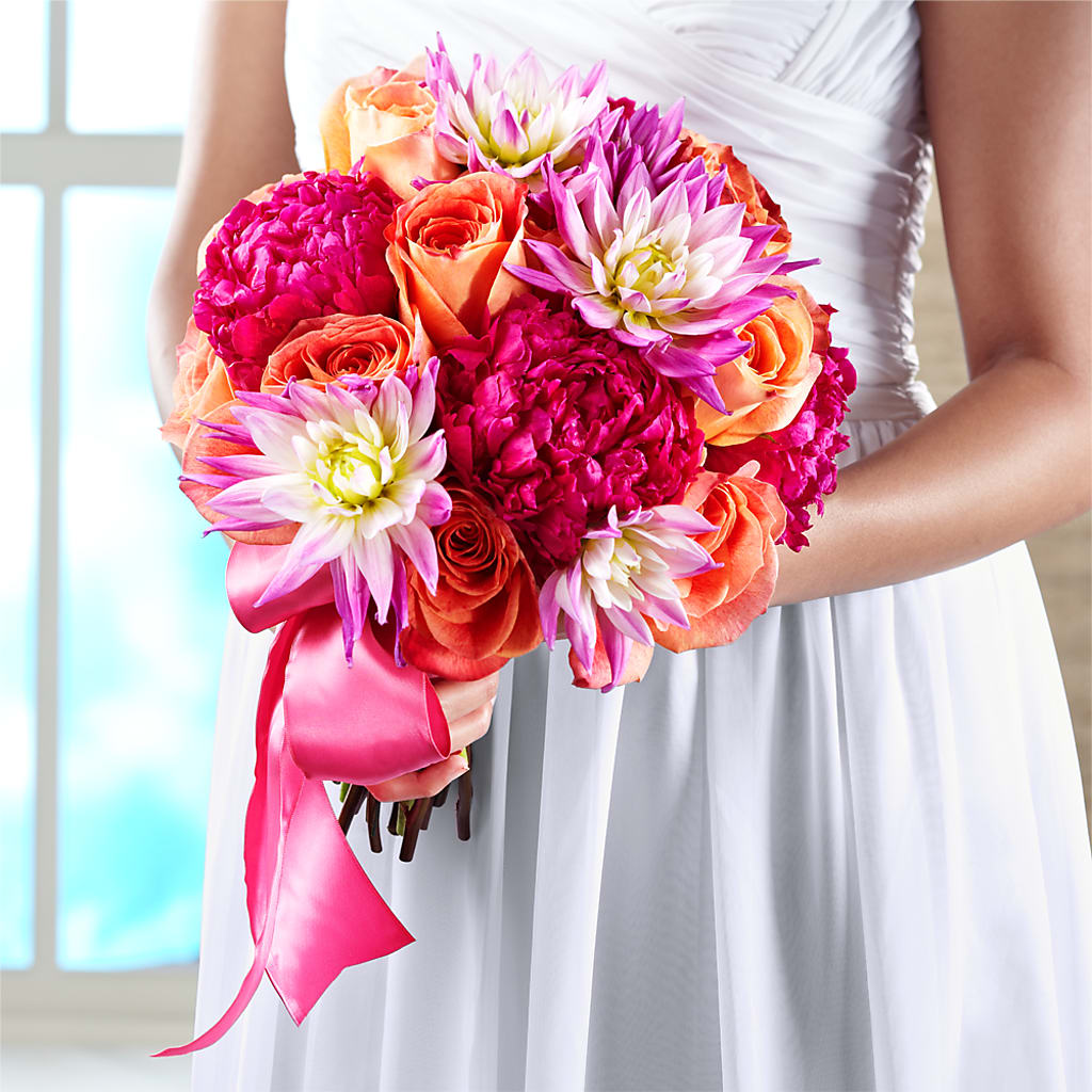 New Love Bouquet – FARFANS FLOWERS & DECORATIONS LLC, Frederick MD