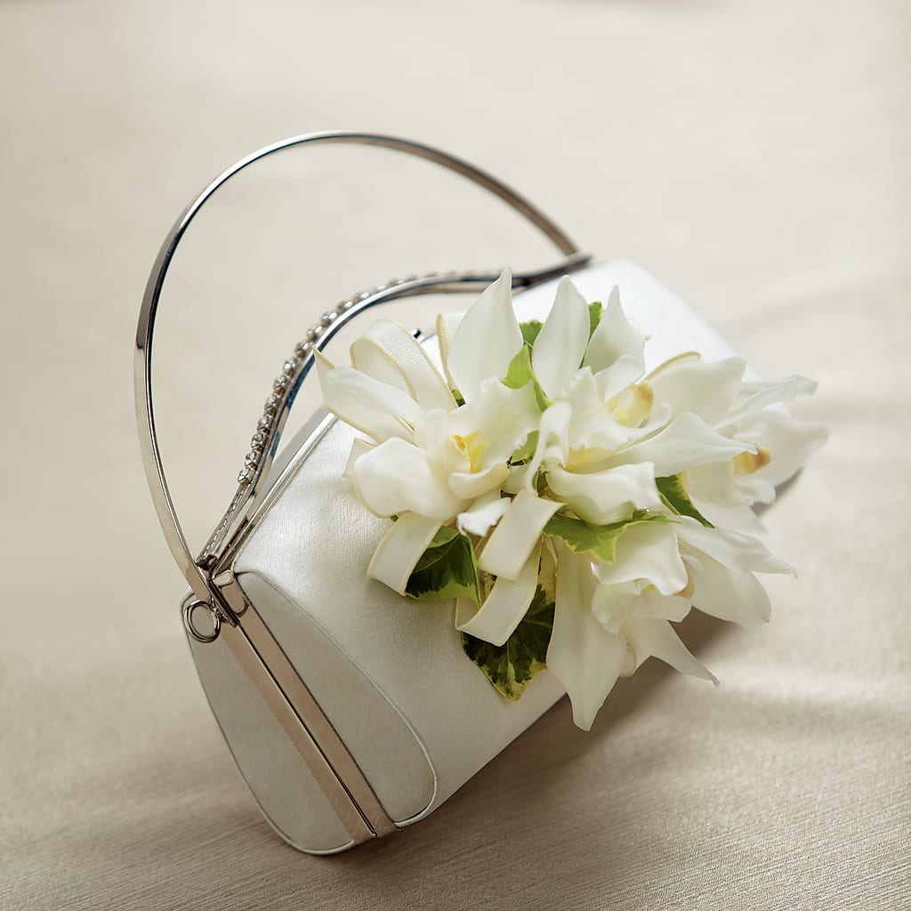 White Purse Decor – FARFANS FLOWERS & DECORATIONS LLC, Frederick MD