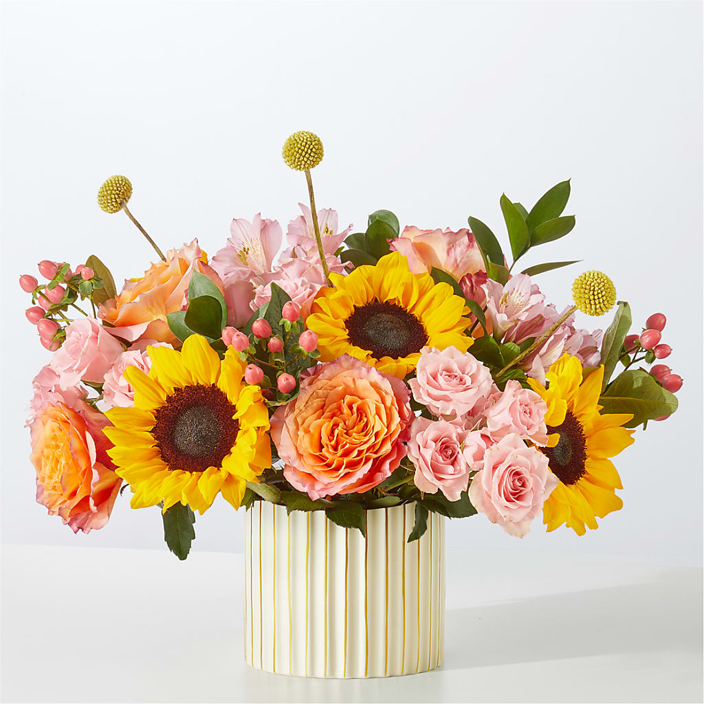Sun's Out Bouquet – FARFANS FLOWERS & DECORATIONS LLC, Frederick MD