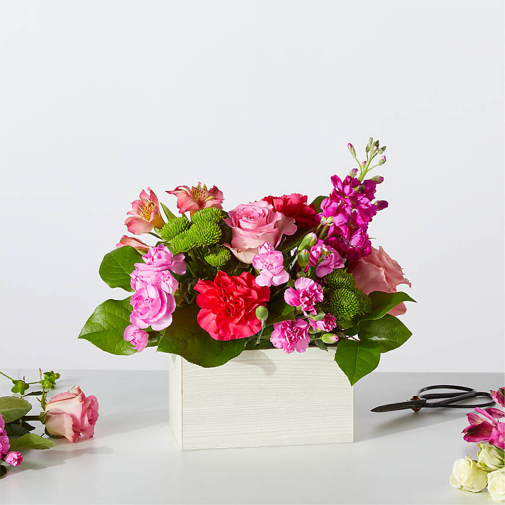 Sweetberry Box – A Florist Original – FARFANS FLOWERS & DECORATIONS LLC, Frederick MD