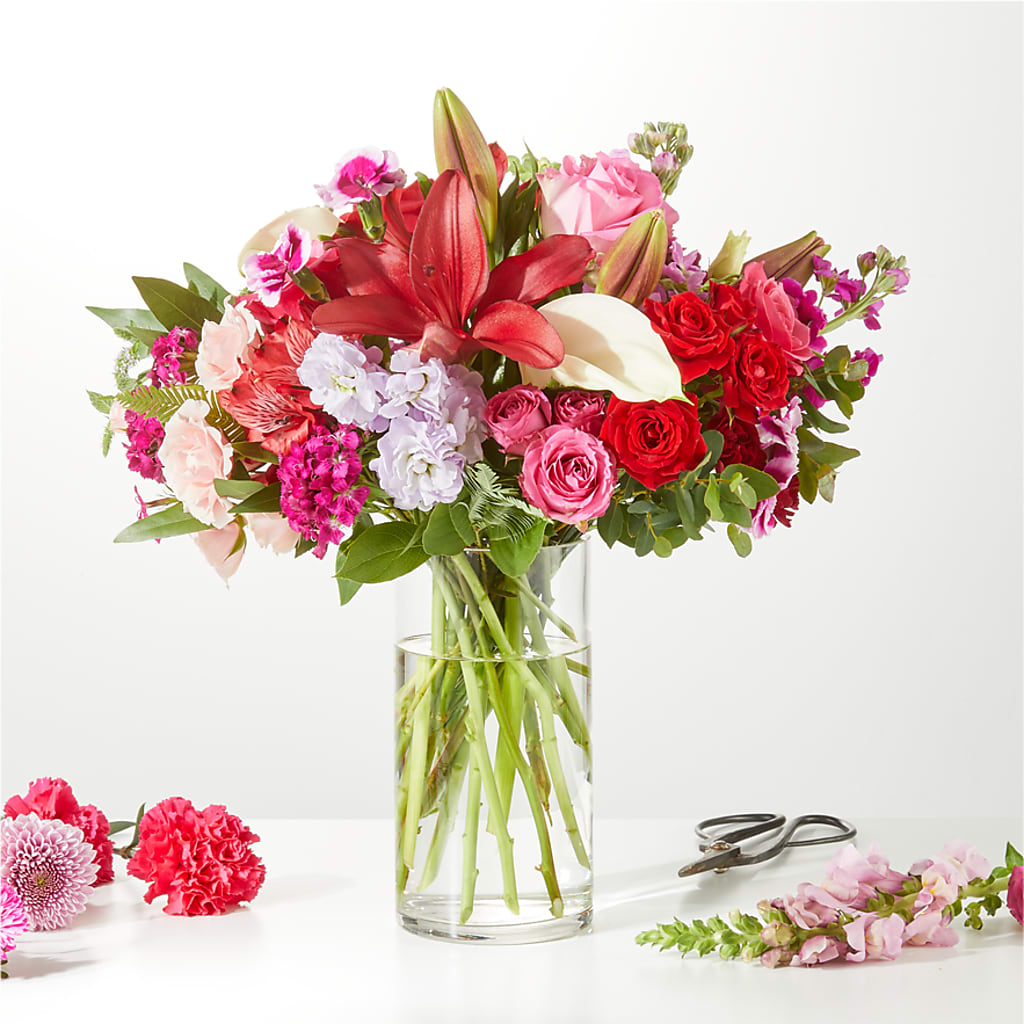 Swooning Over You - A Luxury Florist Original – FARFANS FLOWERS & DECORATIONS LLC, Frederick MD
