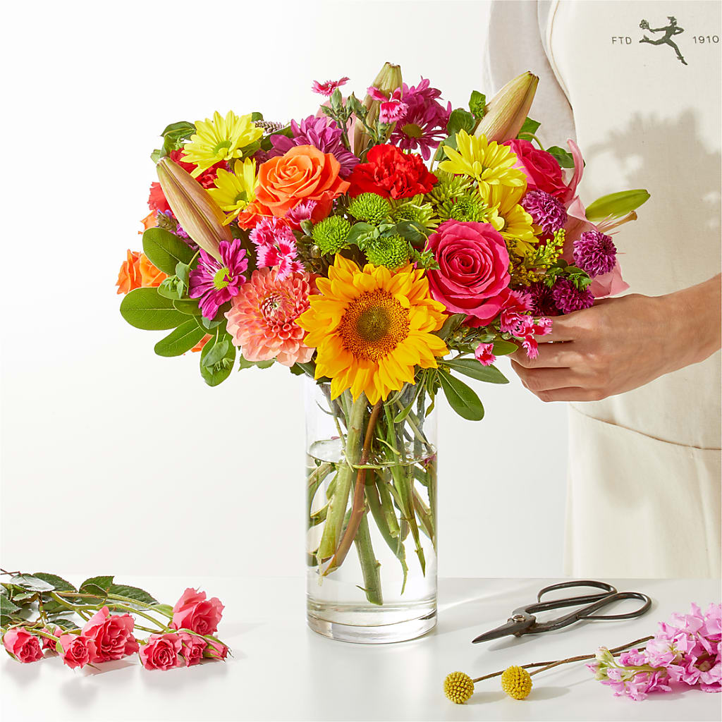 Cue the Confetti - A Florist Original – FARFANS FLOWERS & DECORATIONS LLC, Frederick MD