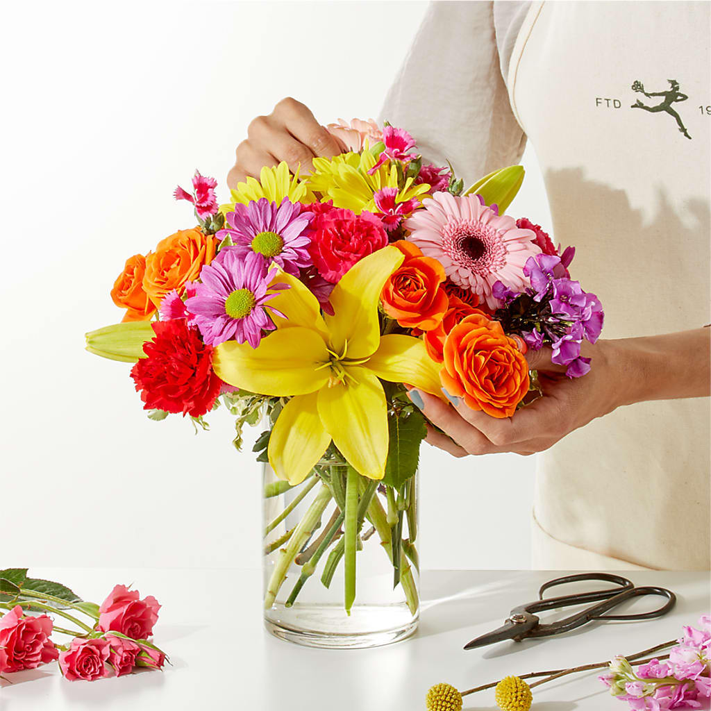 Cue the Confetti - A Florist Original – FARFANS FLOWERS & DECORATIONS LLC, Frederick MD