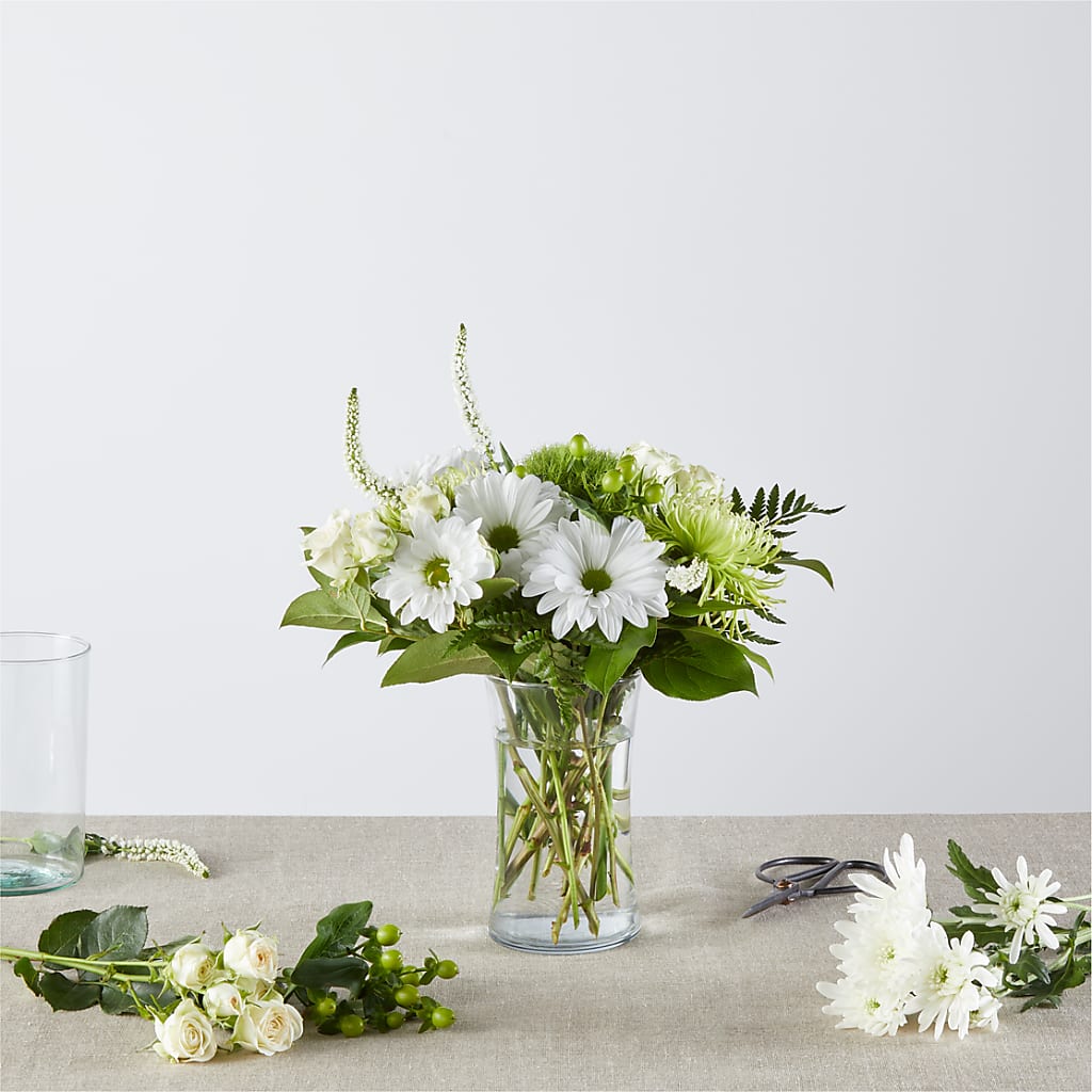 Irish Garden - A Florist Original – FARFANS FLOWERS & DECORATIONS LLC, Frederick MD