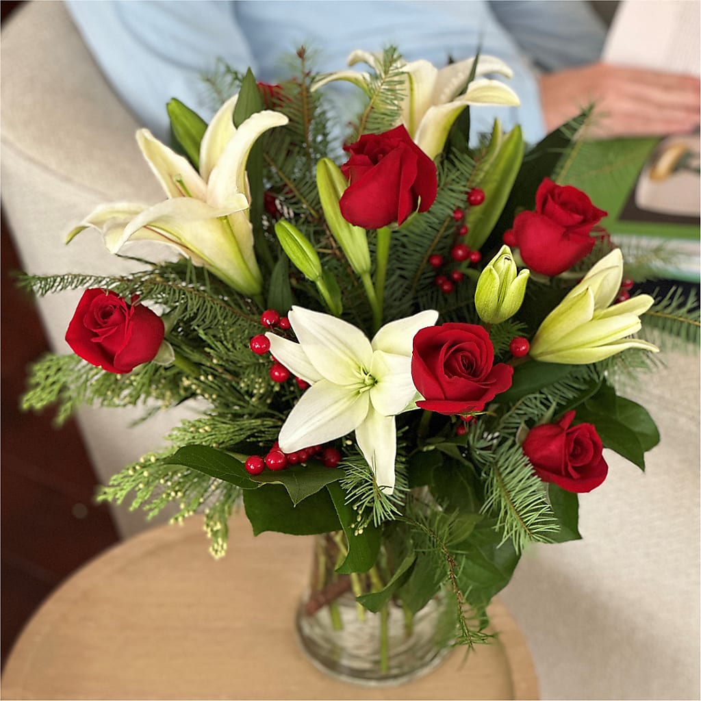 Sparkling Snowflakes Bouquet – FARFANS FLOWERS & DECORATIONS LLC, Frederick MD
