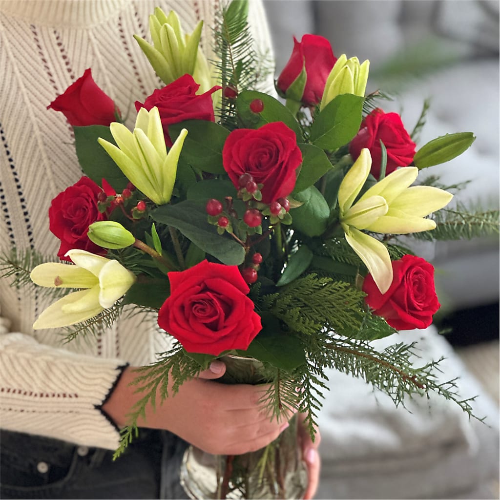 Glittering Lights Bouquet – FARFANS FLOWERS & DECORATIONS LLC, Frederick MD