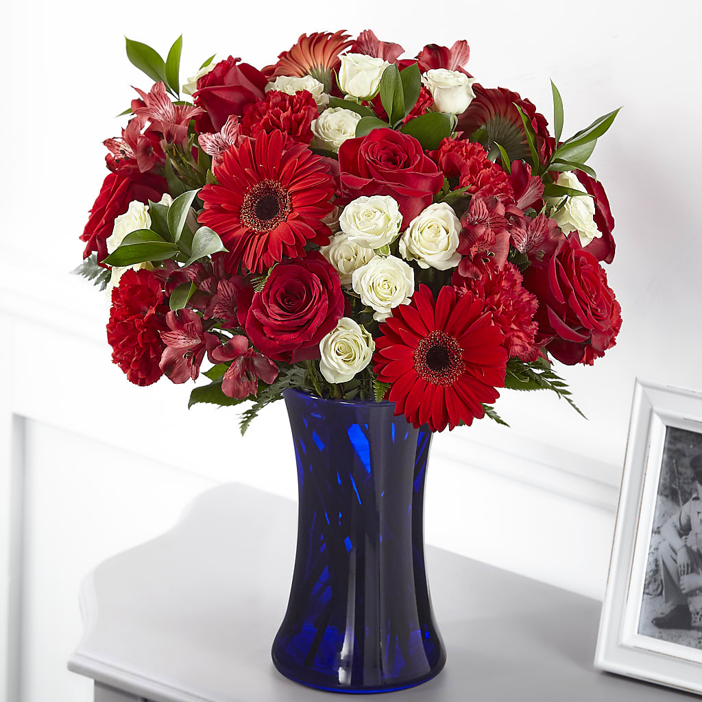 Hearts Embrace Bouquet – FARFANS FLOWERS & DECORATIONS LLC, Frederick MD
