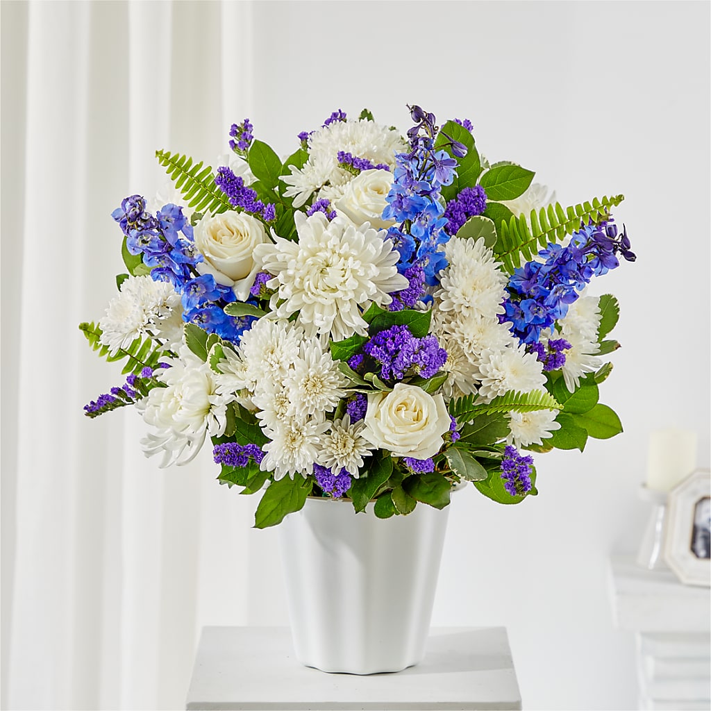 Hold Dear Tabletop Basket – FARFANS FLOWERS & DECORATIONS LLC, Frederick MD