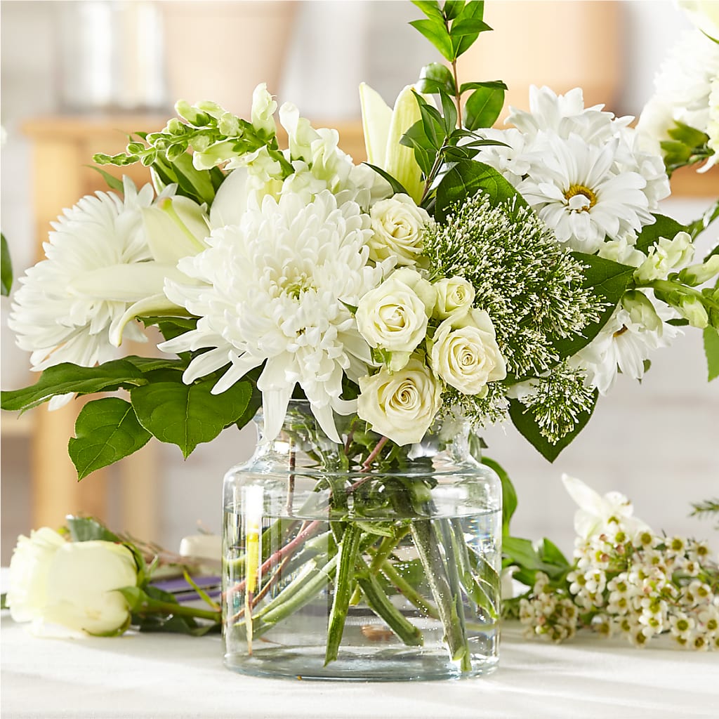 Classic Ivory – A Florist Original – FARFANS FLOWERS & DECORATIONS LLC, Frederick MD