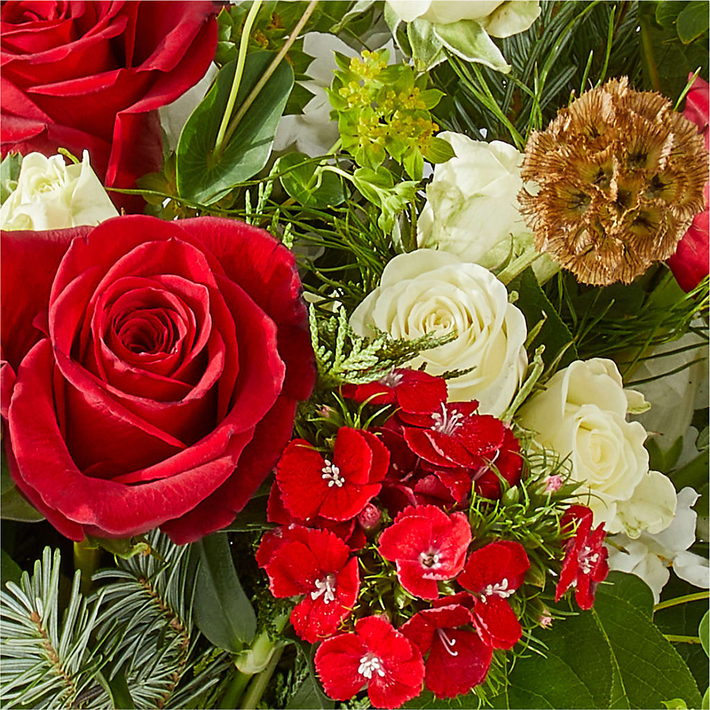 Deck the Halls Bouquet – FARFANS FLOWERS & DECORATIONS LLC, Frederick MD