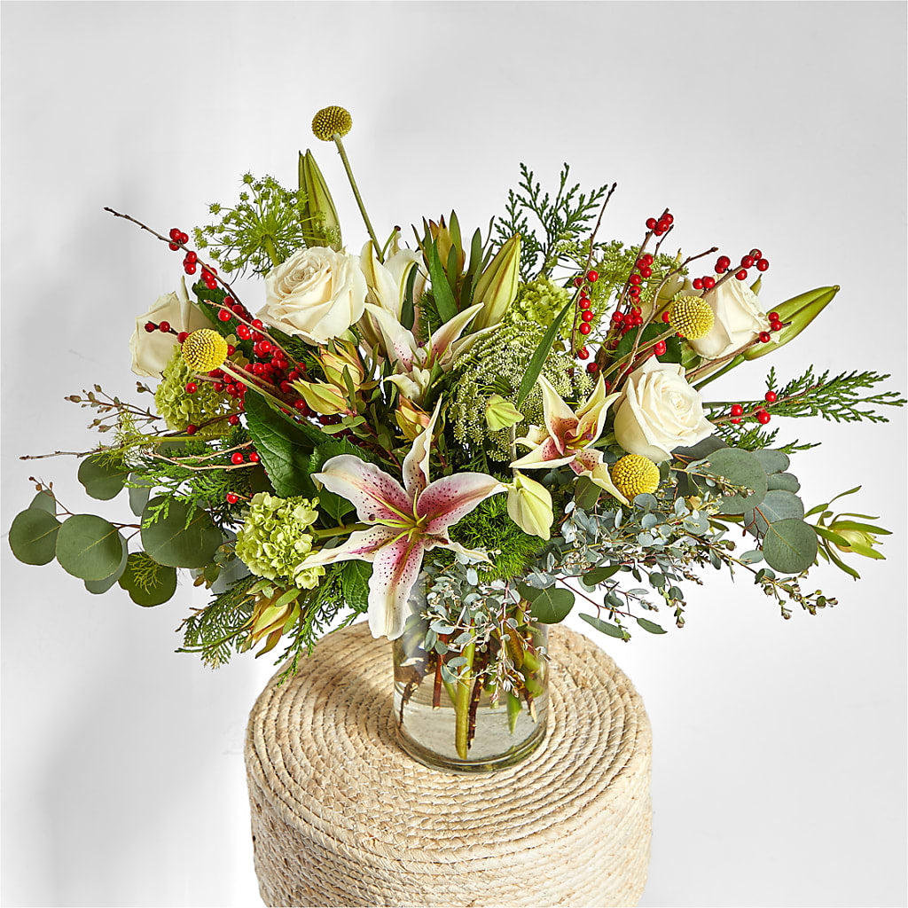 Berry & Bright Bouquet – FARFANS FLOWERS & DECORATIONS LLC, Frederick MD