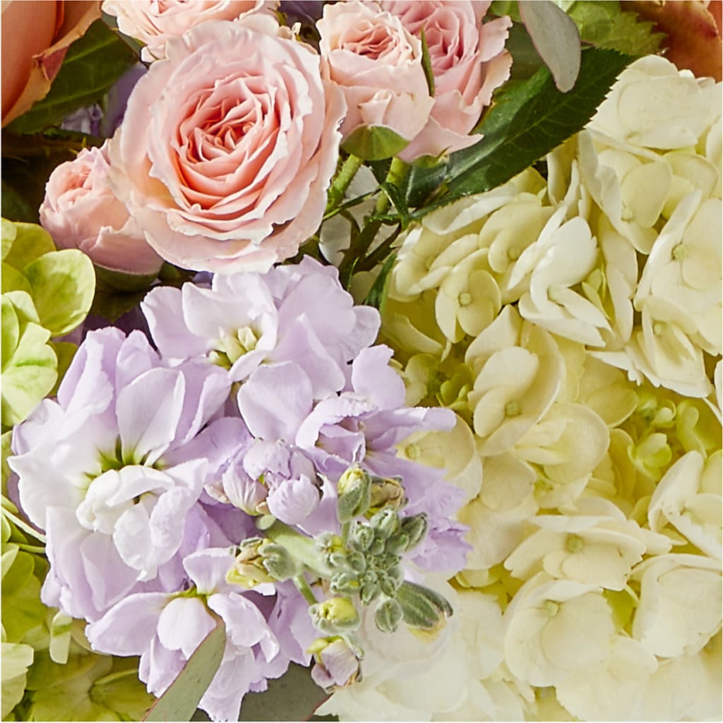 Porch Swing Bouquet – FARFANS FLOWERS & DECORATIONS LLC, Frederick MD