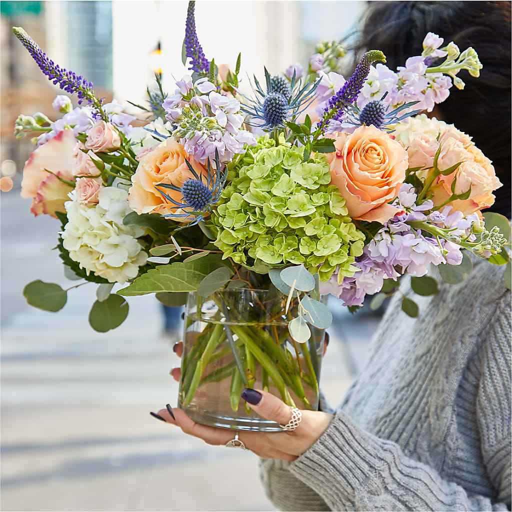 Porch Swing Bouquet – FARFANS FLOWERS & DECORATIONS LLC, Frederick MD