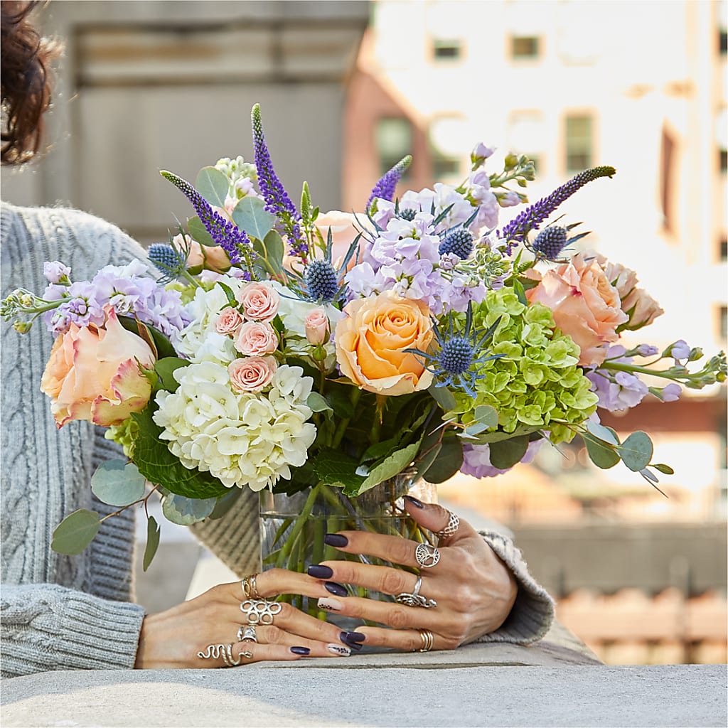 Porch Swing Bouquet – FARFANS FLOWERS & DECORATIONS LLC, Frederick MD