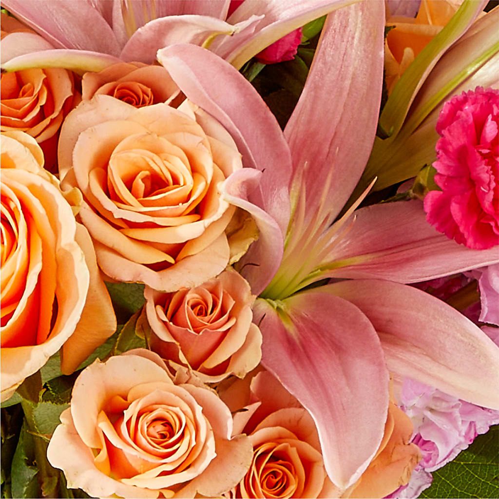 Bisous Bouquet – FARFANS FLOWERS & DECORATIONS LLC, Frederick MD