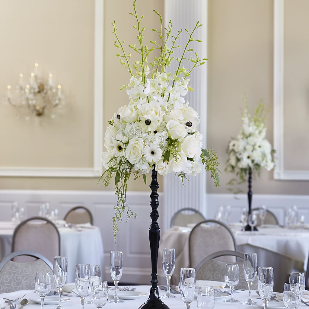 Regency Centerpiece – FARFANS FLOWERS & DECORATIONS LLC, Frederick MD