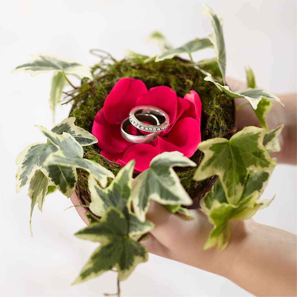 Lila Rose Ring Nest – FARFANS FLOWERS & DECORATIONS LLC, Frederick MD