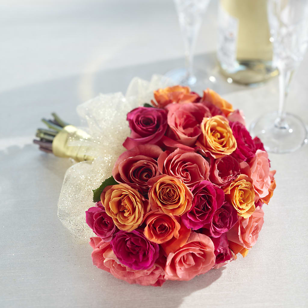 Sweet Roses Bouquet – FARFANS FLOWERS & DECORATIONS LLC, Frederick MD