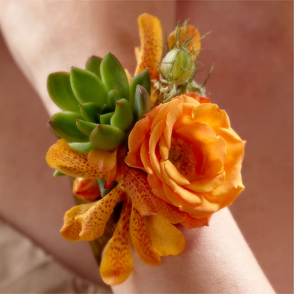 Irresistible Love Wrist Corsage – FARFANS FLOWERS & DECORATIONS LLC, Frederick MD