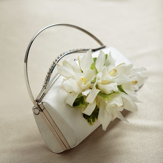 White Purse Decor – FARFANS FLOWERS & DECORATIONS LLC, Frederick MD