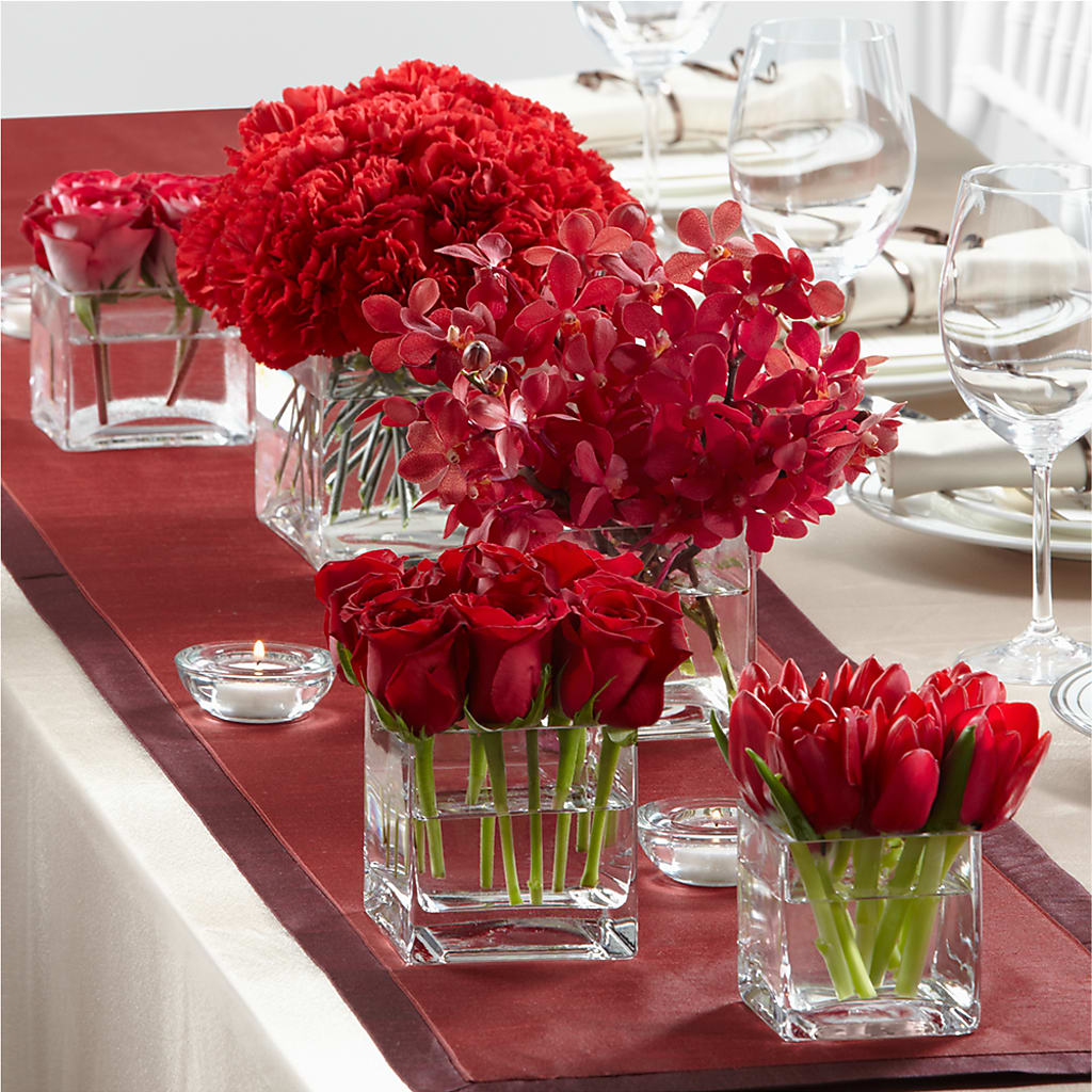 Modern Grace Centerpiece – FARFANS FLOWERS & DECORATIONS LLC, Frederick MD